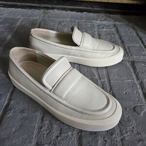 VINCE Womens Ghita Off White Leather Slip On Loafers SZ. 7